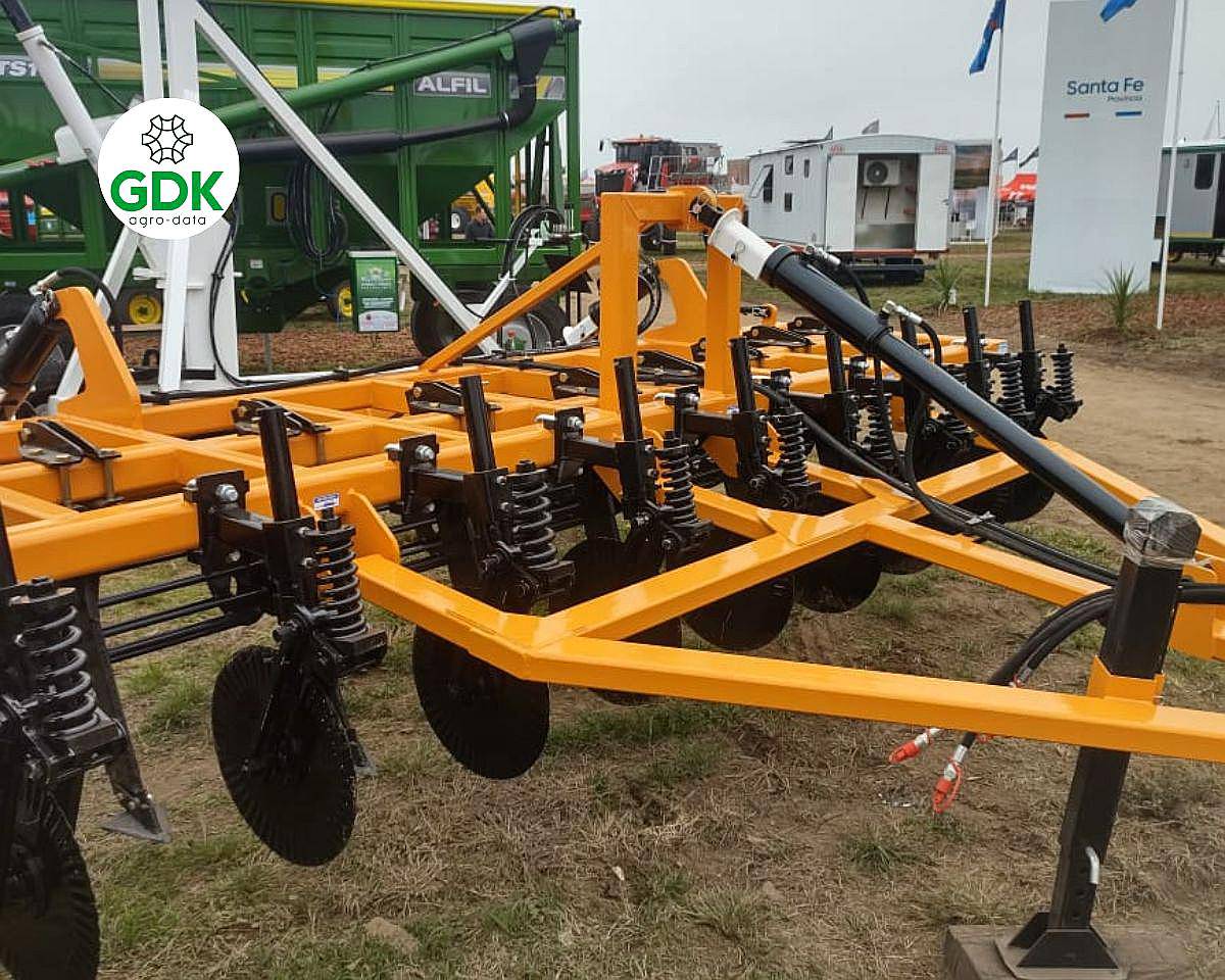 Descompactador de Suelo 7 Púas Alfil -