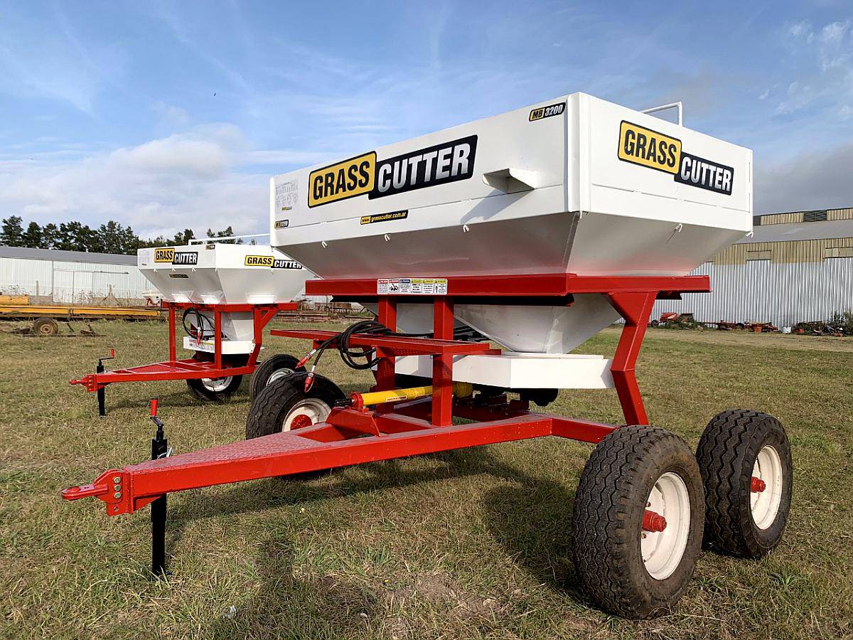 Fertilizadora al Voleo de 3.500 Kg Grass Cutter Bidisco