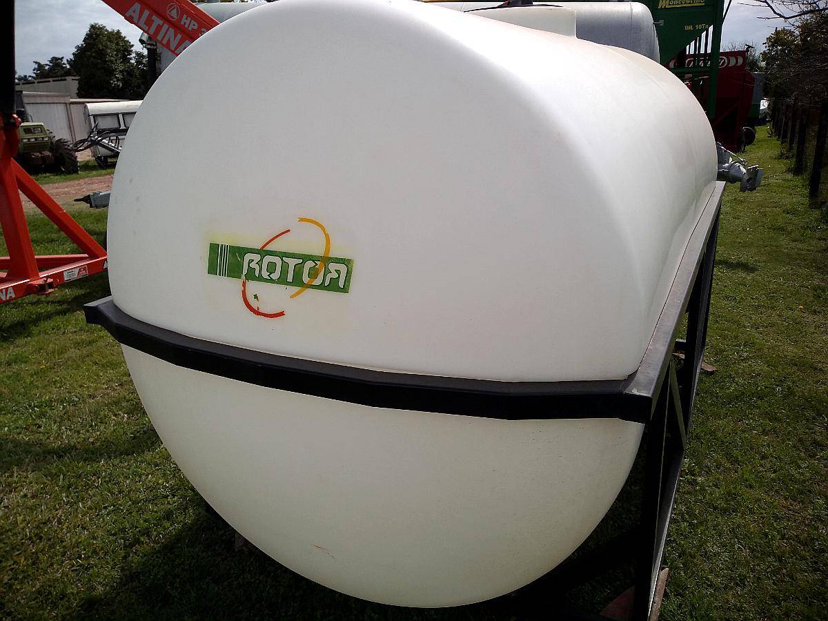 Tanque Horizontal con Cuna Metalica 6.700 Litros Rotor