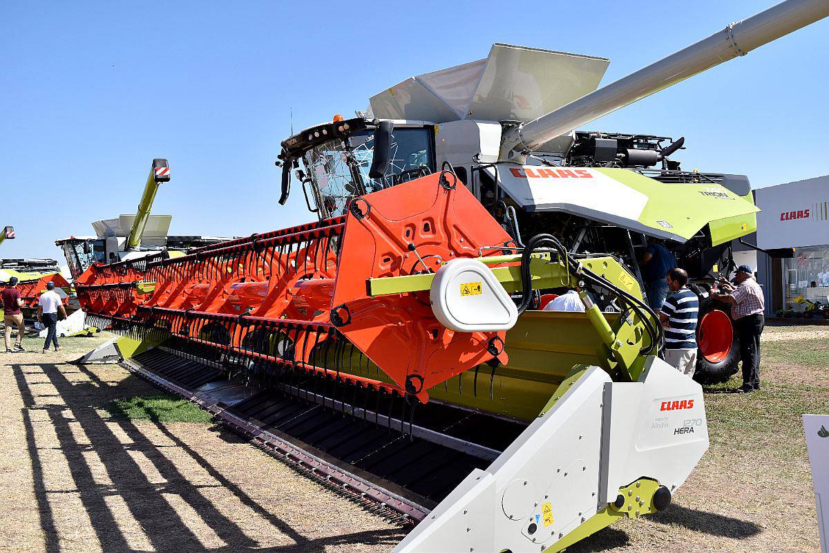 Cosechadora Claas Trion 740 - Nueva