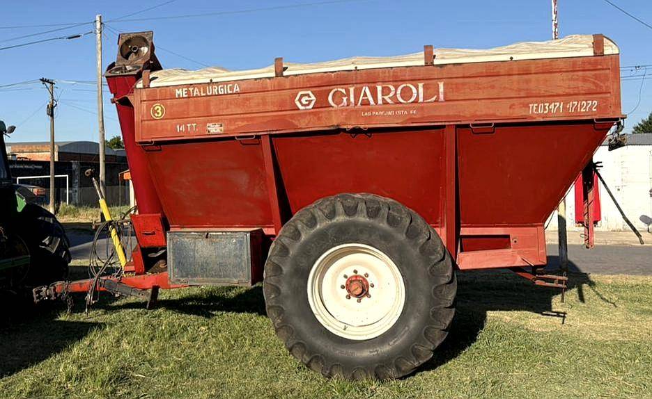 Tolva Autodescargable Giaroli 14 Tons 2007 24-5x32 Balanza