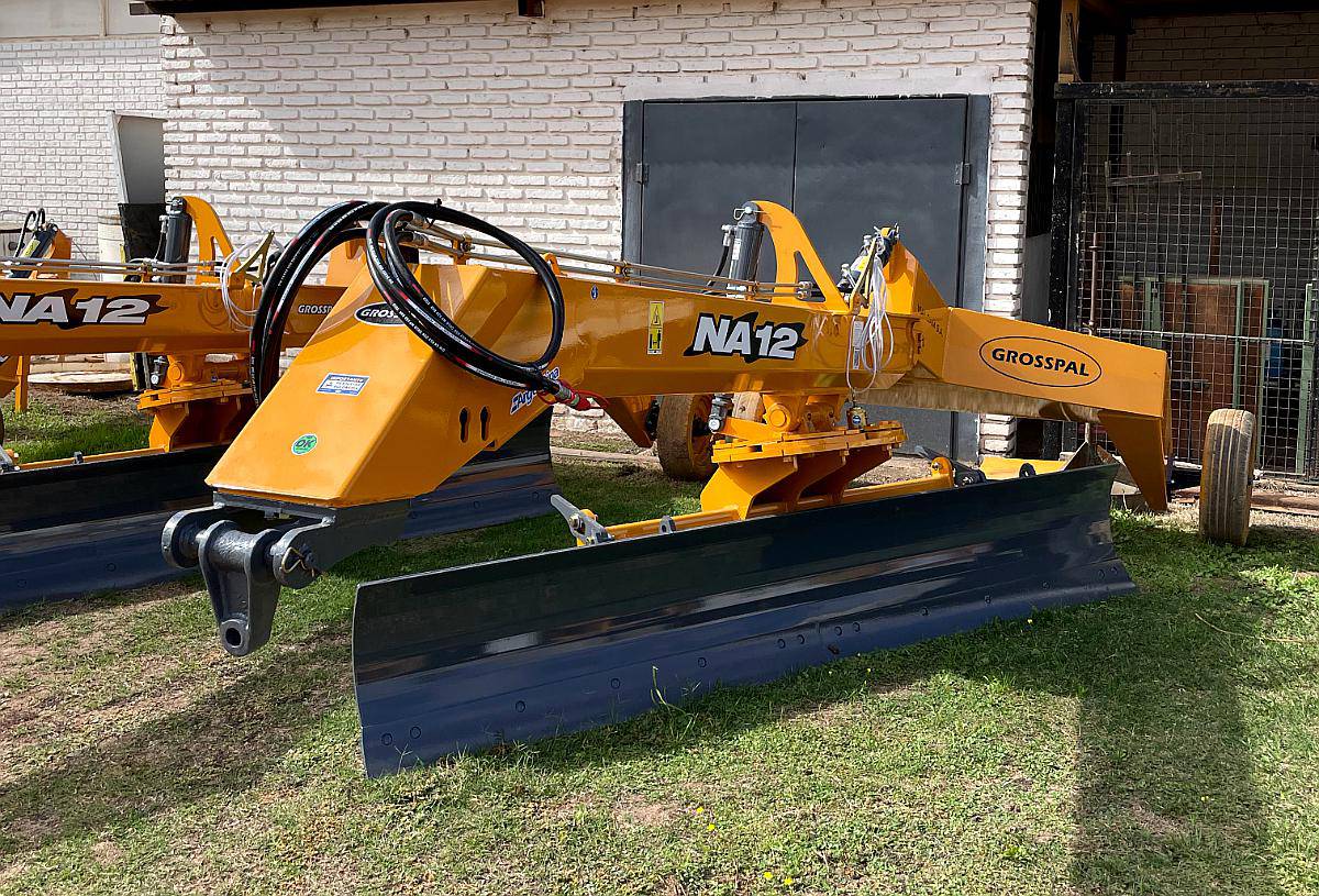 Niveladora de Arrastre Grosspal NA12