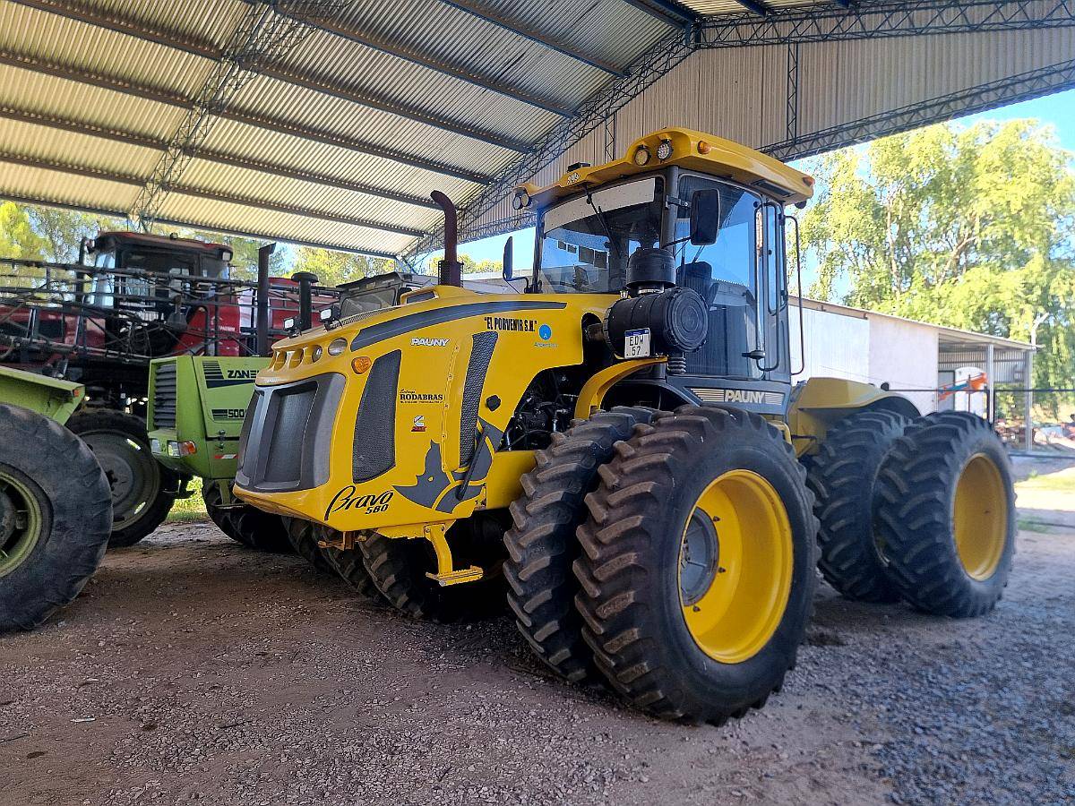 Tractor Pauny 580b Línea Bravo Rodado 18,4x38 Dual 8.000 Hs