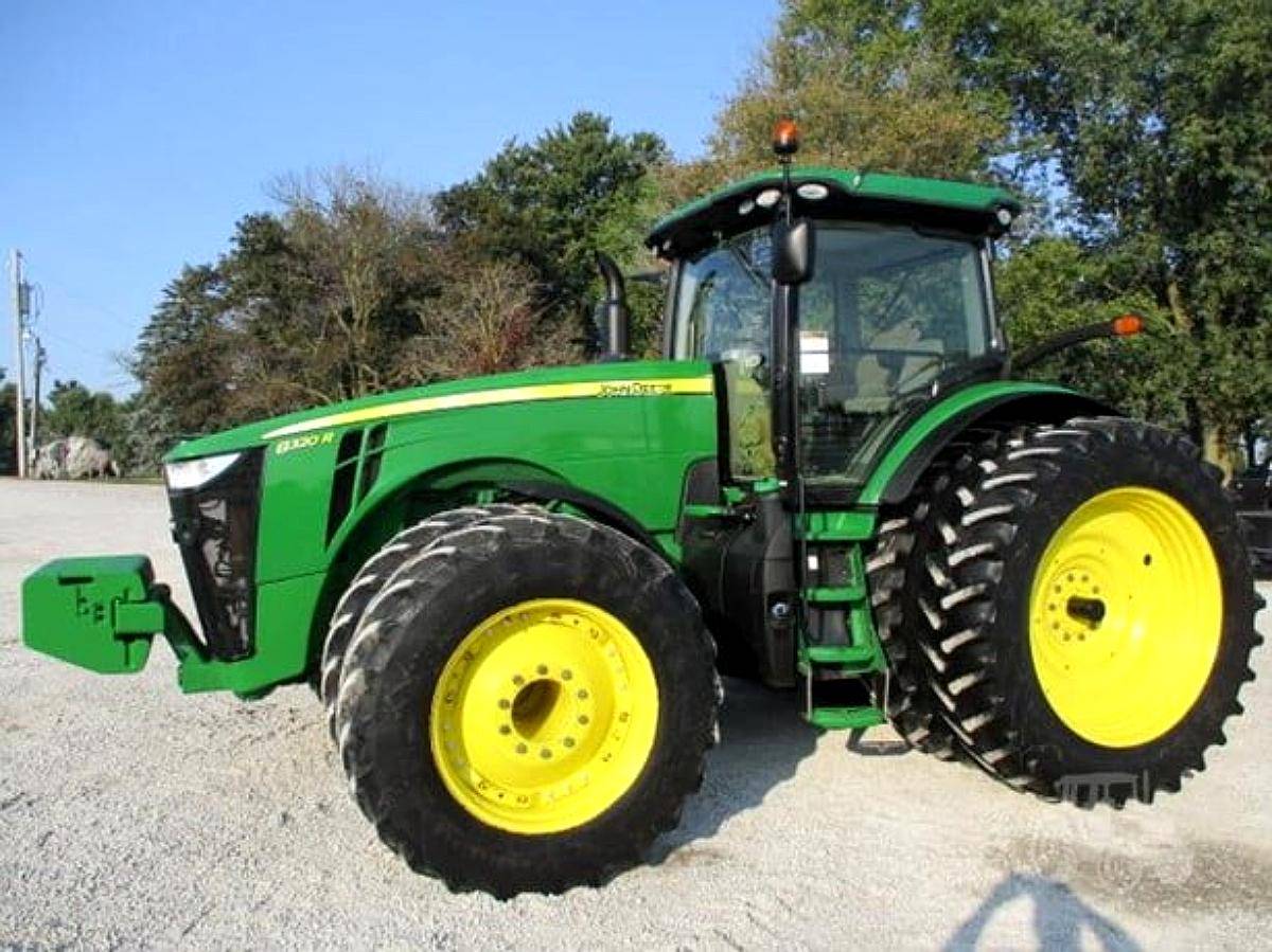 Tractor John Deere. Importamos R8