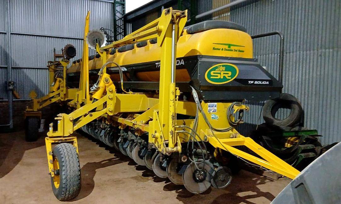 Fertilizadora Incorporadora SR TP Solida de 23 a 35 - 4.900l