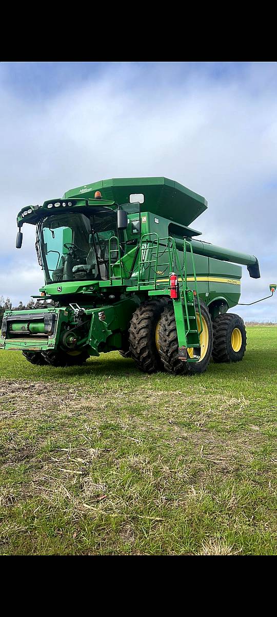 Cosechadora John Deere S 680 año 2012