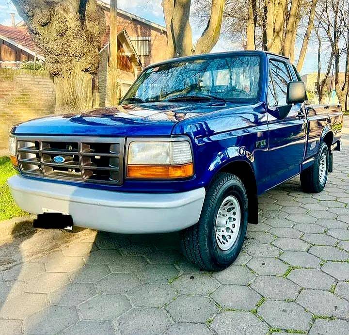Ford F100 Motor Maison