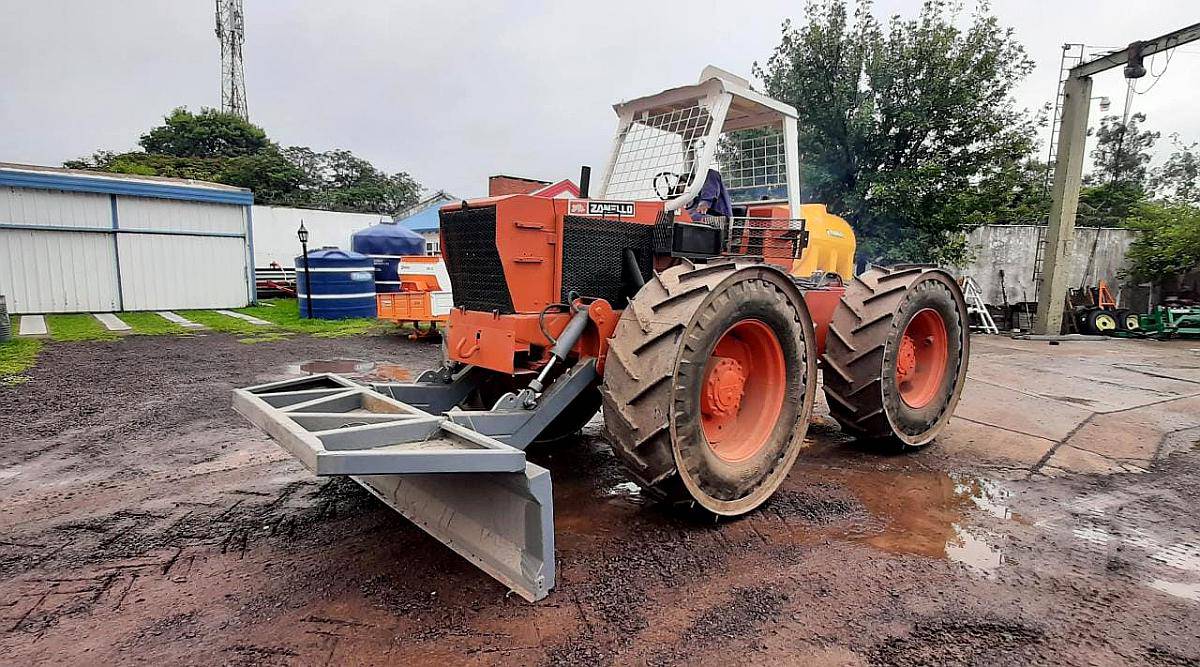 Tractor Zanello 4200 Motor MB Agroads