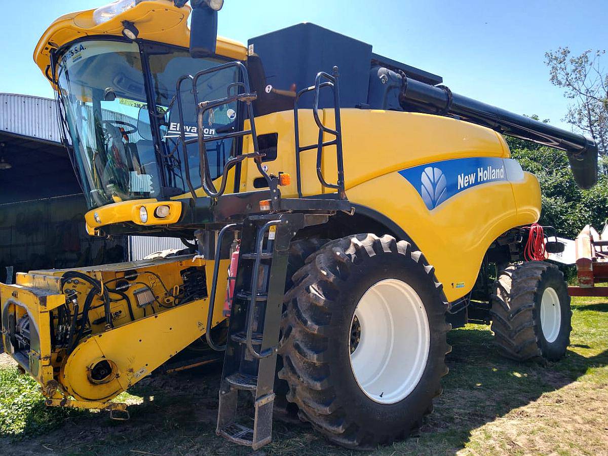 New Holland CR 9060 Duales Modelo 2012 con Caracol 35