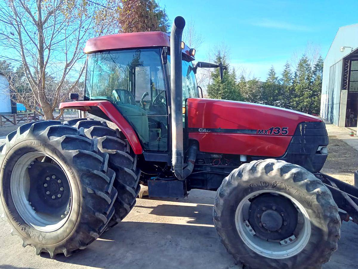 Case MX 135 año 1998. Dual. 12900 HS. CAB Orig. LEV 3 Ptos