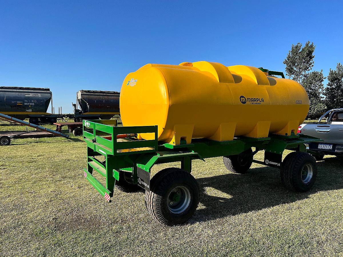 Acoplado Tanque para Agua de 8000 Lts