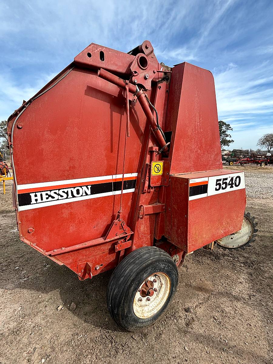 Enrrolladora Hesston 5540 en muy Buen Estado