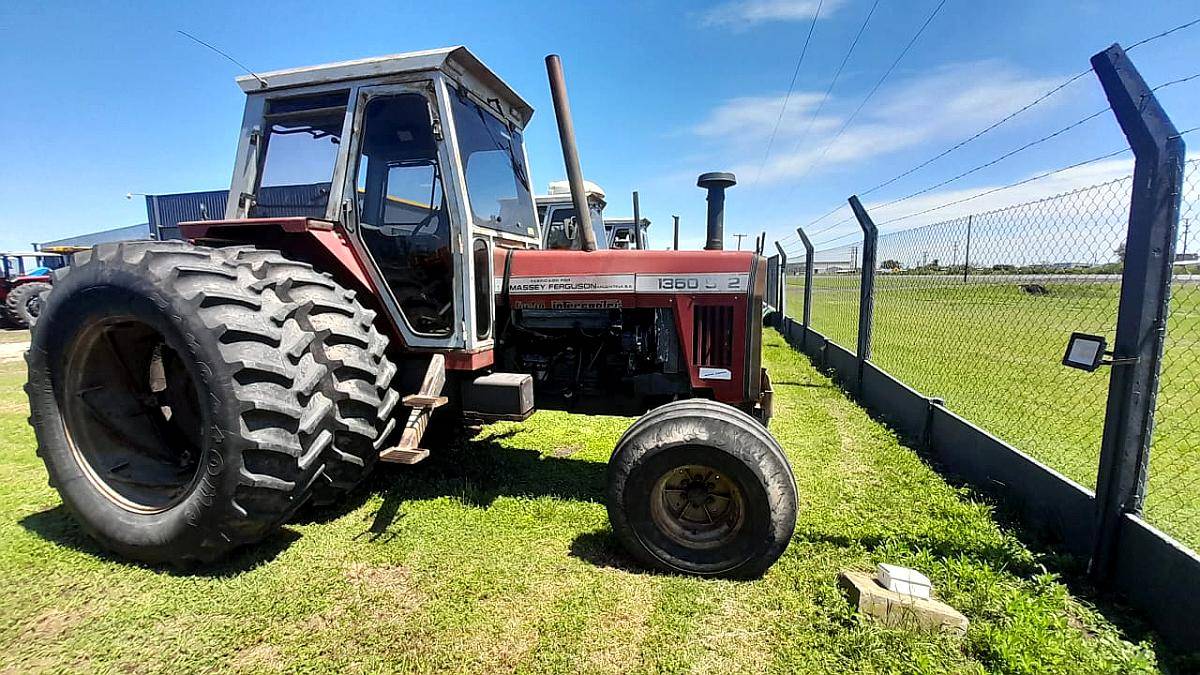 Tractor Massey Ferguson 1360 - año 1995