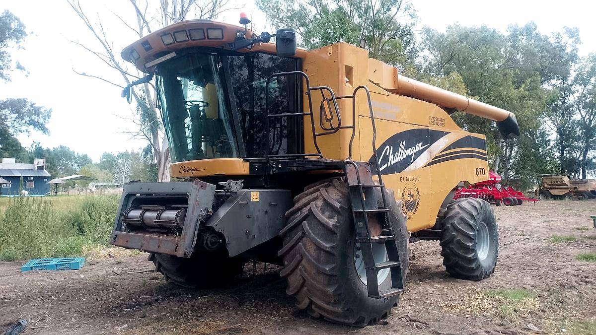 Challenger 670. Motor Sisu. 6000hs. Plat 30 Pies. sin Fin.