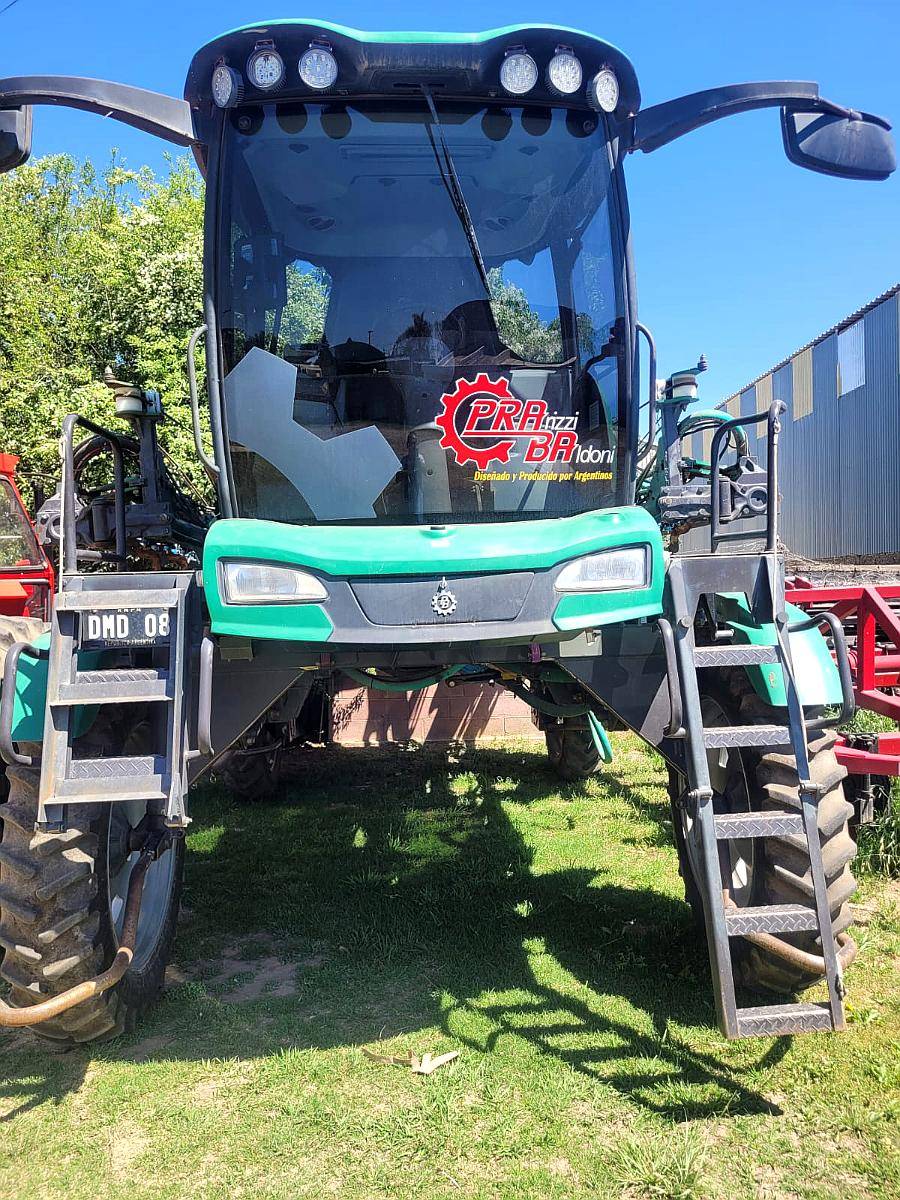 Pulverizadora Praba 3.4 año 2017 Botalon de 28 Mts 3.400 Lts