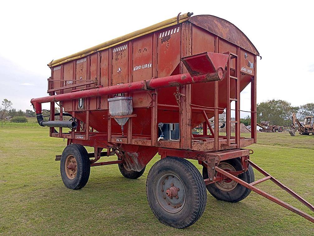 Tolva de Semilla y Fertilizante 14ton