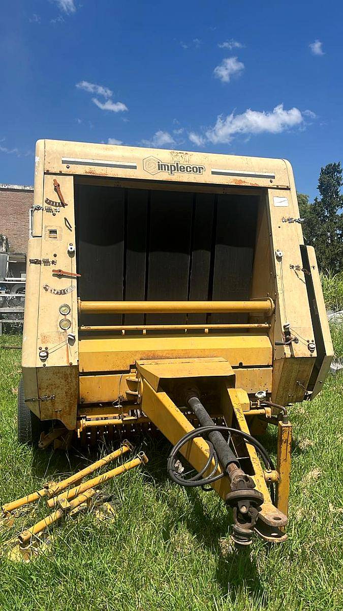 Rotoenfardadora Implecor IG 940