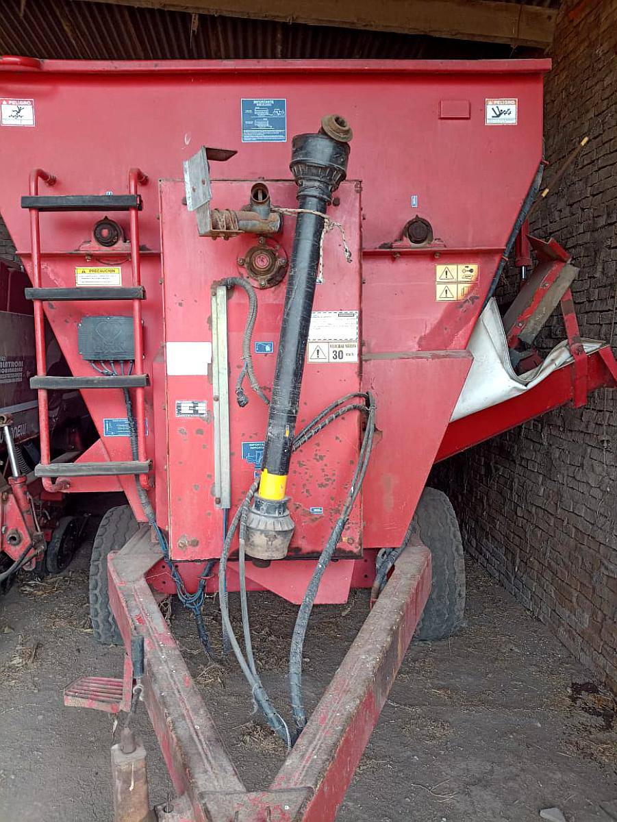 Mixer Mainero 2910. año 2009.