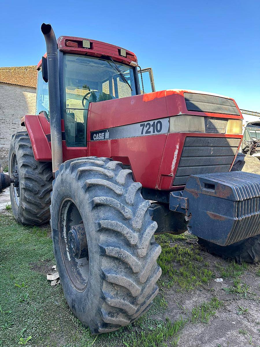 Case 7210 4X4 210 HP