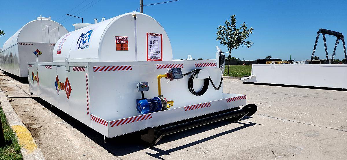 Tanque de 5.000 Litros con Batea + Kit APE + Patines