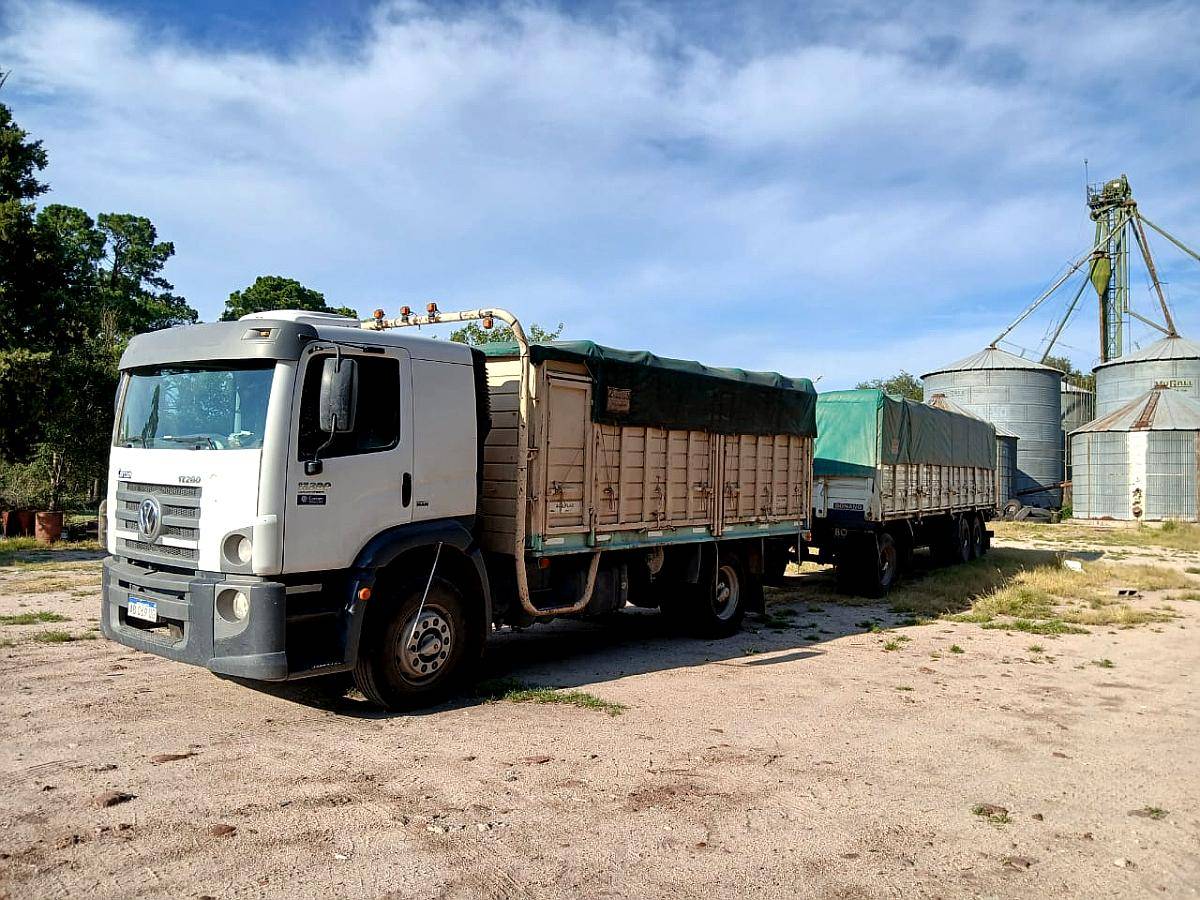 Vw 17280 Modelo 2016 Enganchado