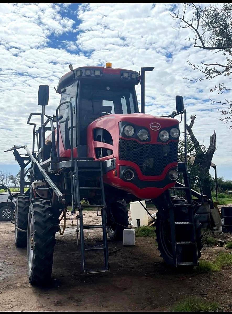 Pulverizadora Ombu MK 3515 S Computadora Arag 400 7 Cortes