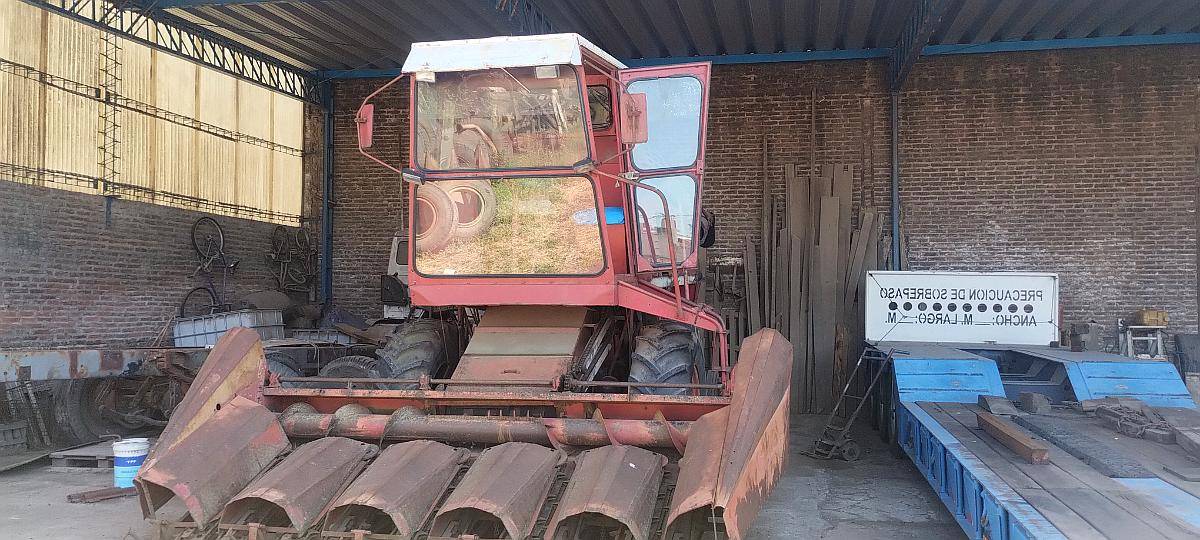 Cosechadora Vassalli 900 Funcionando