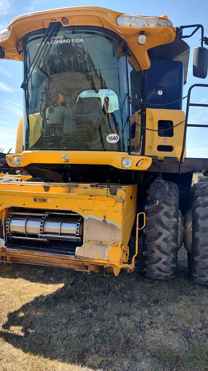 Cosechadora New Holland CR 6080