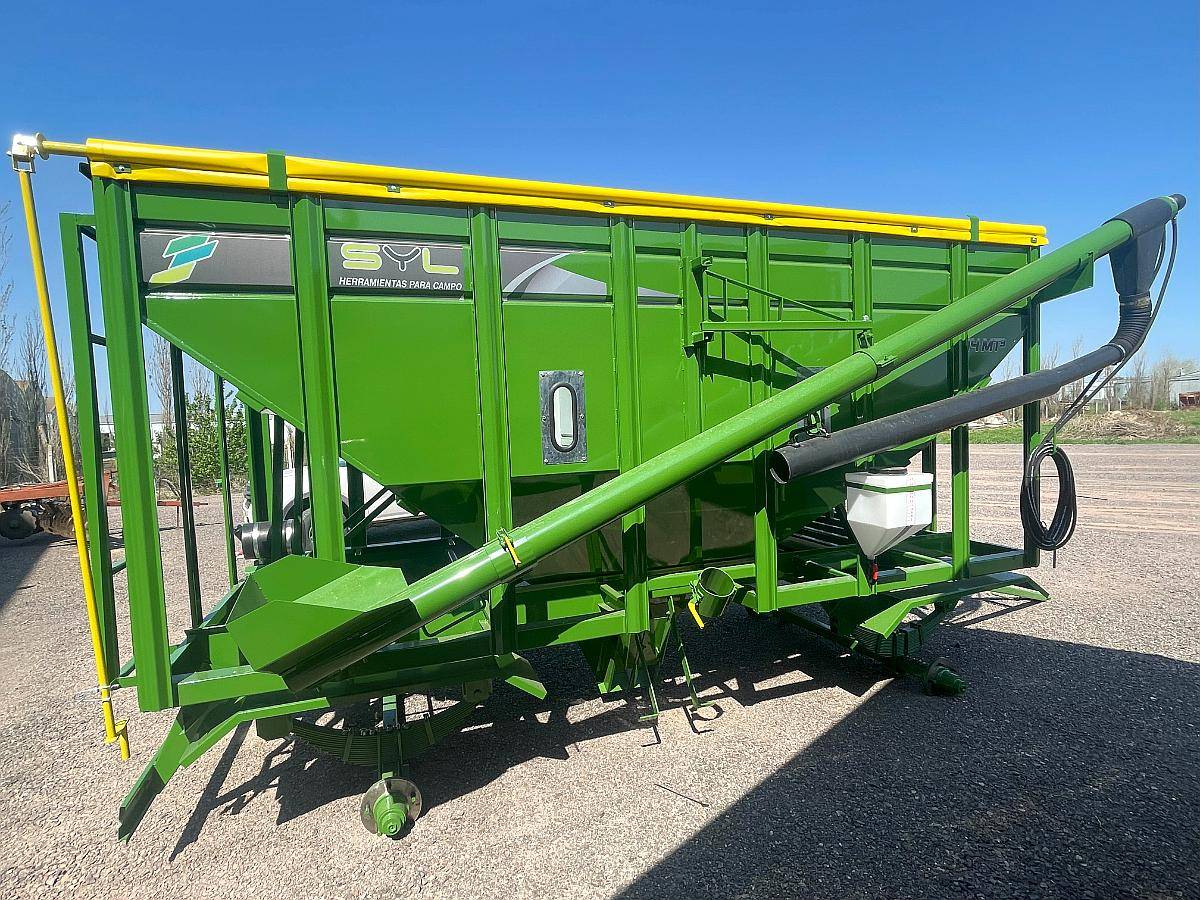 Acoplado Tolva Semilla / Fertilizante 14 M3