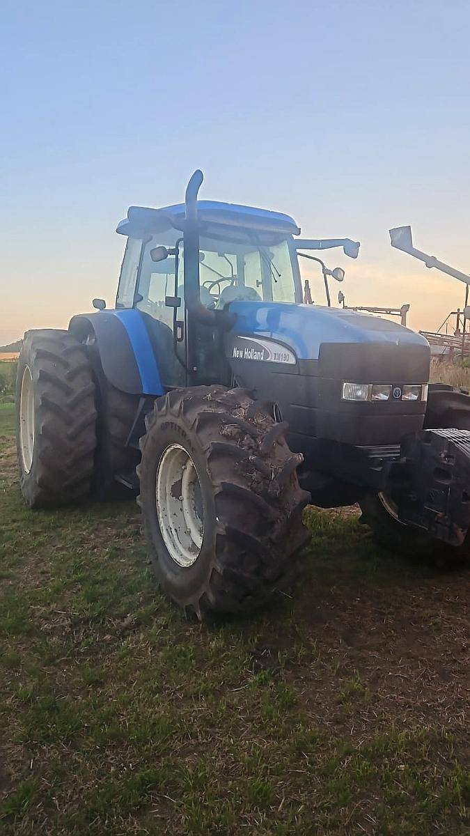 Tractor New Holland TM 190 2004