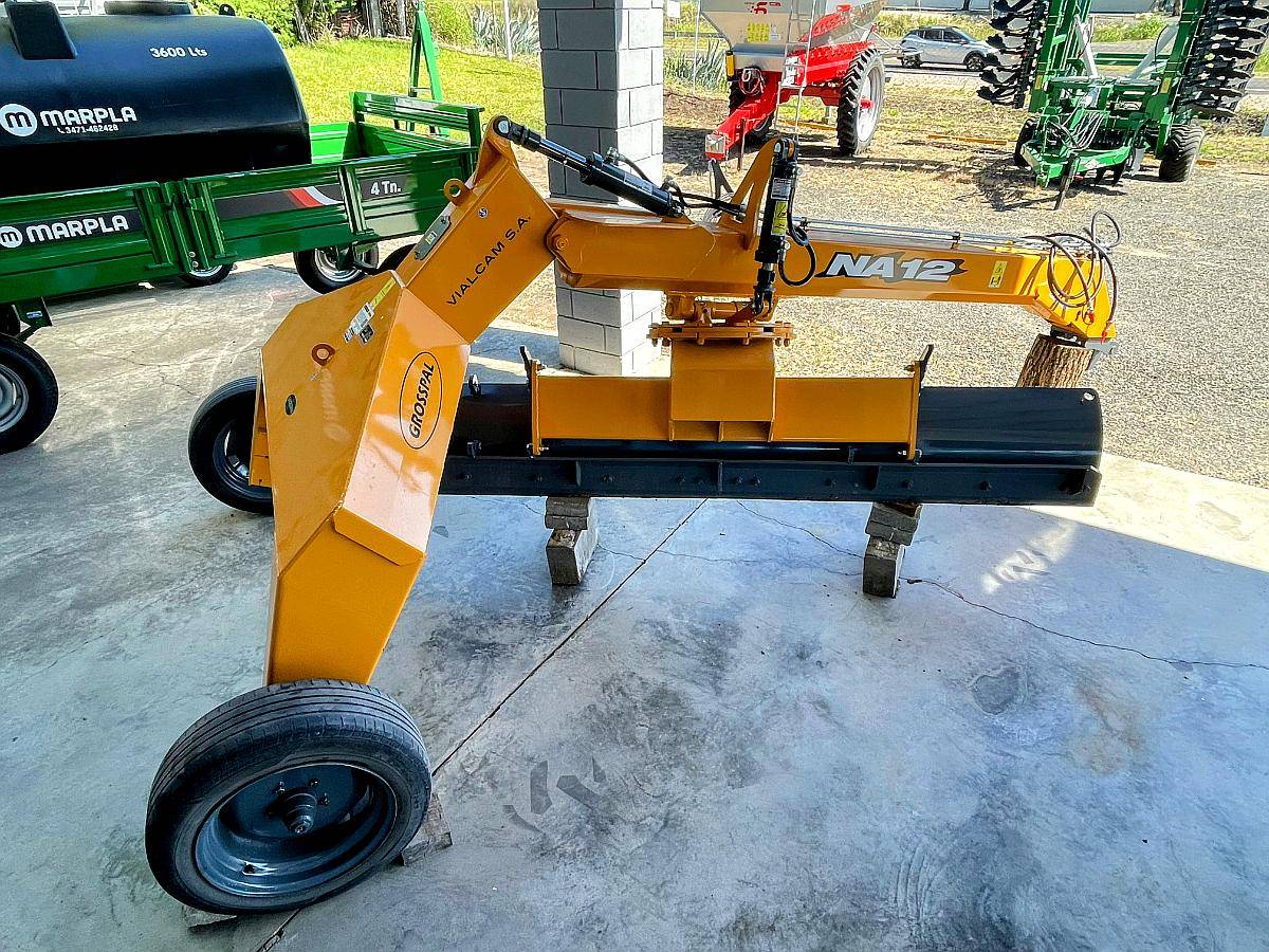 Niveladora de Arrastre Grosspal NA12