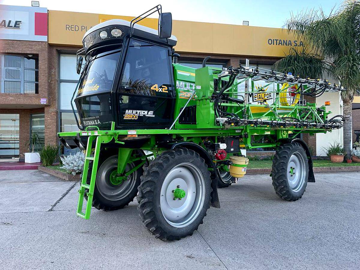 Pulverizadora Metalfor Reconstruida + Weed Seeker 2