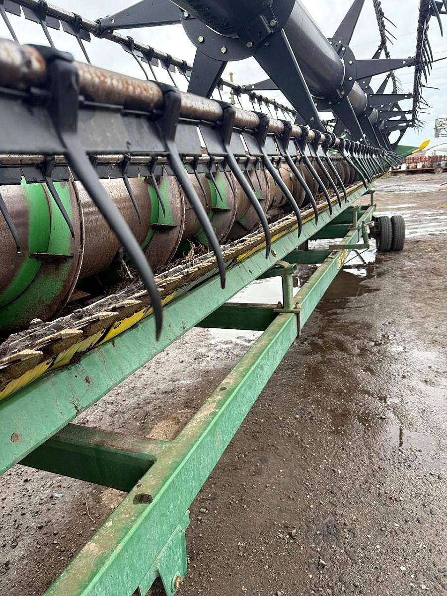 Plataforma John Deere 635f