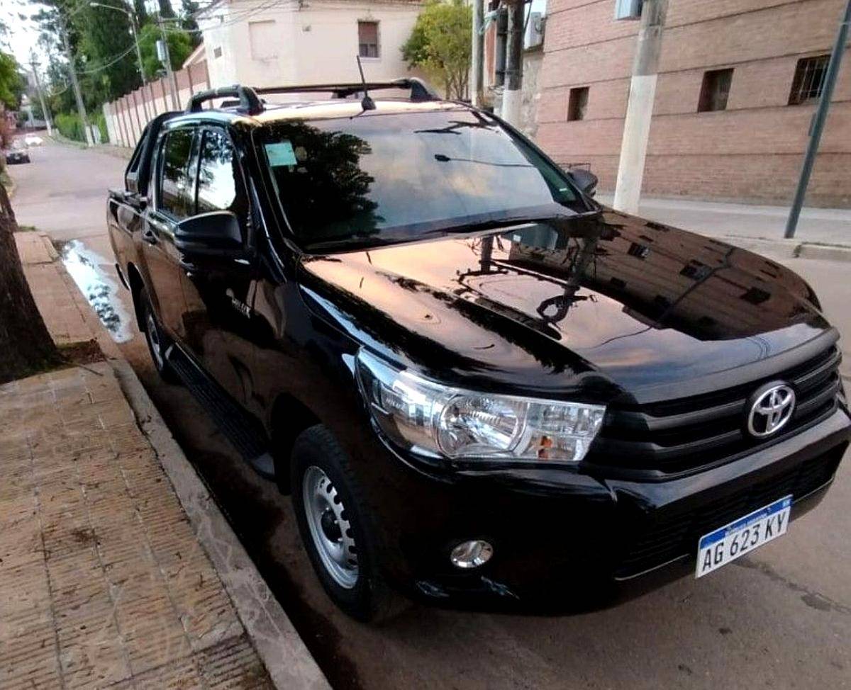 Toyota Hilux (l21) 2.4 TDI C/D 4X4 DX 2024diesel $45.499.000