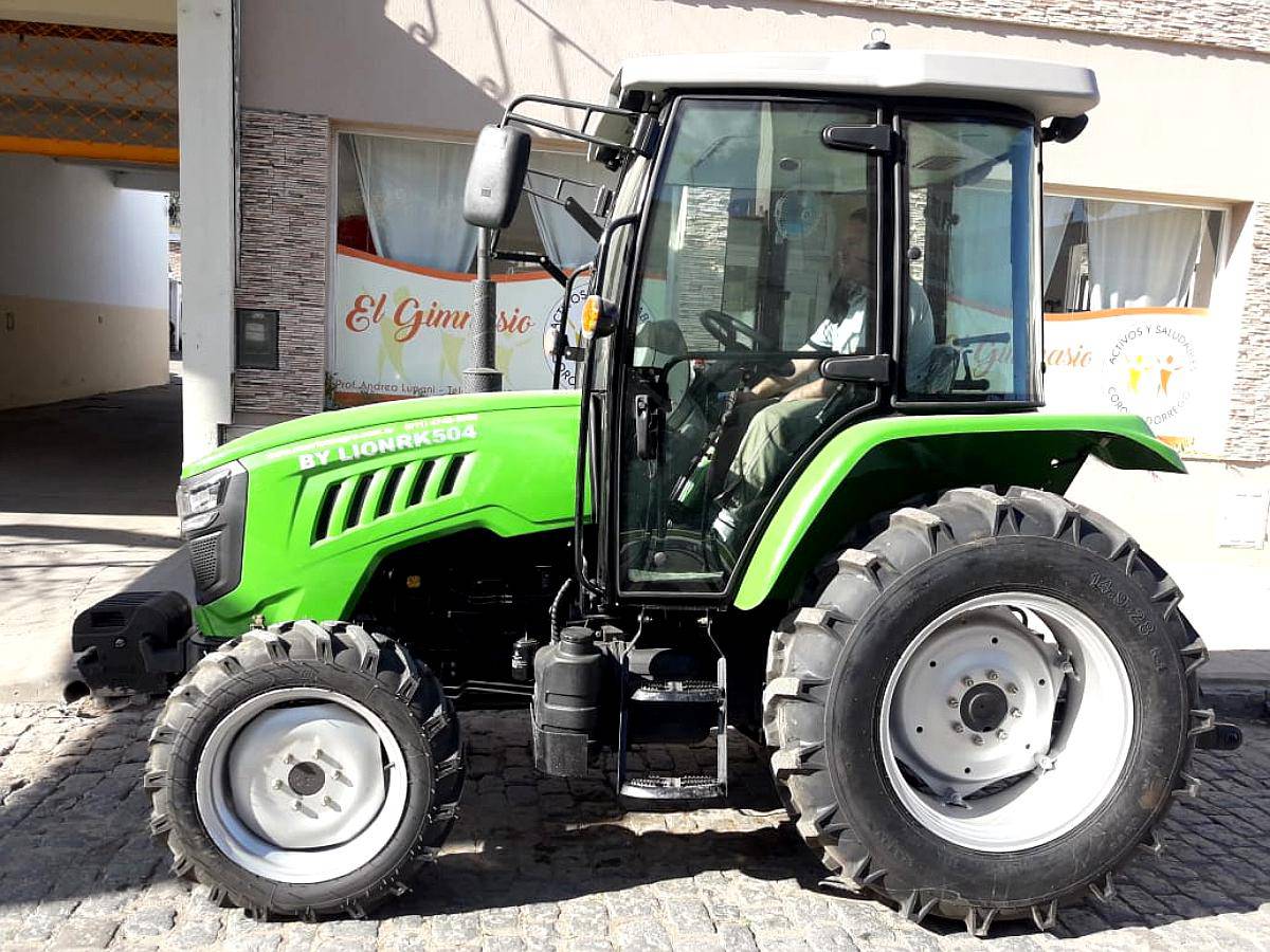 Tractor Nuevo de 58 Chery Bylion con 3 Puntos Doble Traccion
