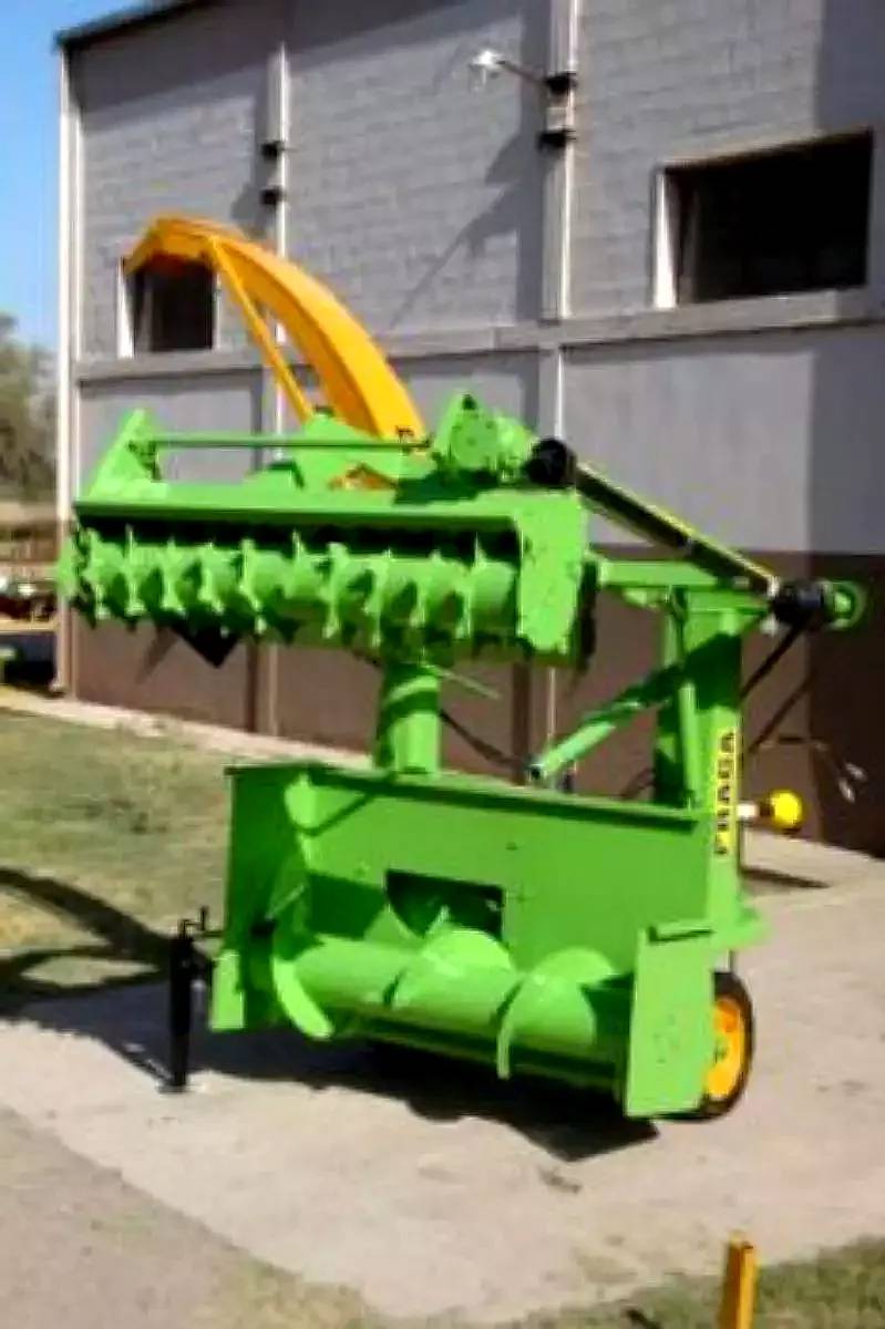 Extractor de Silo de Forrajes Fraga Furca 1900