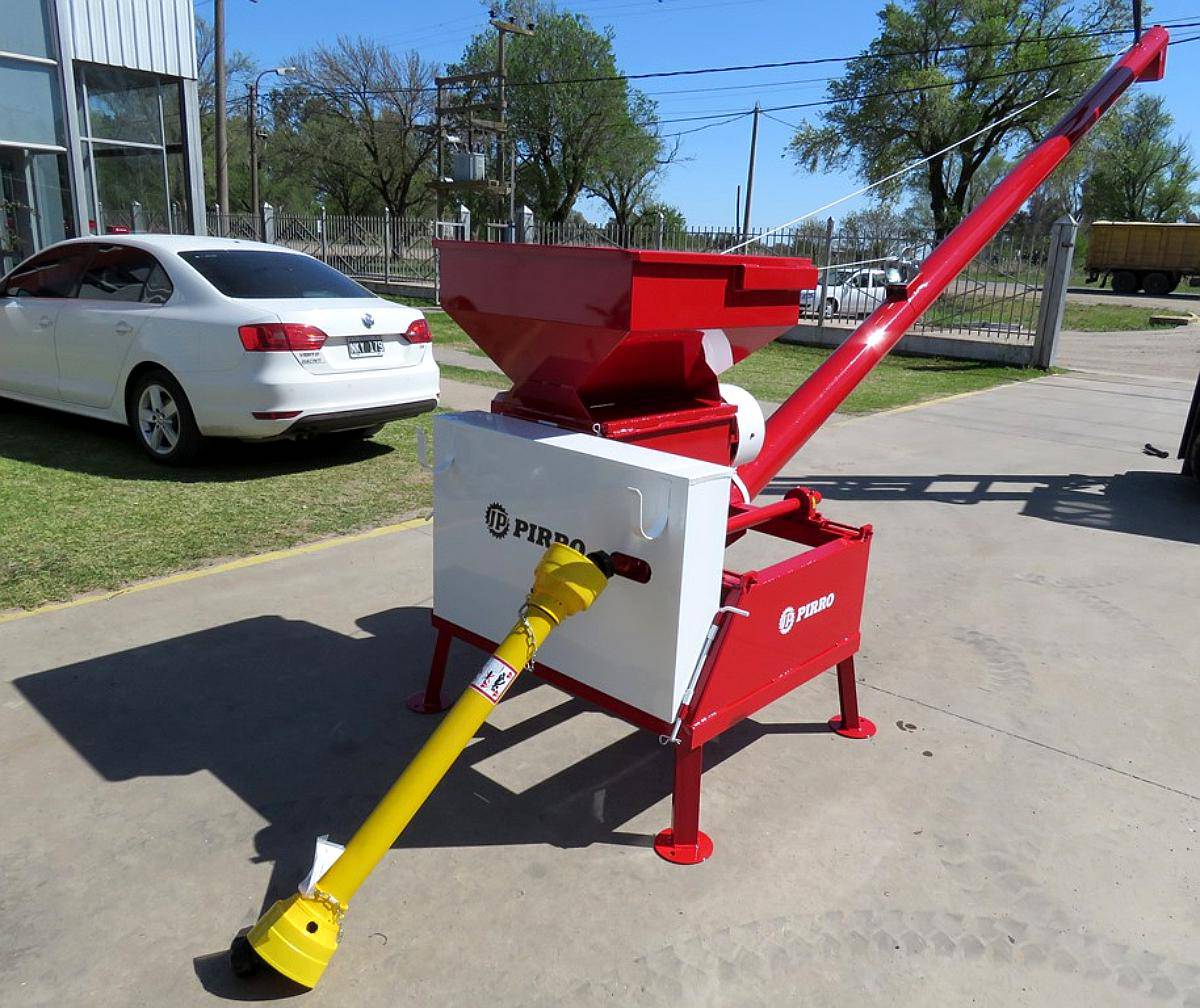 Quebradora de Cereales Estática para Mando Tractor - Pirro