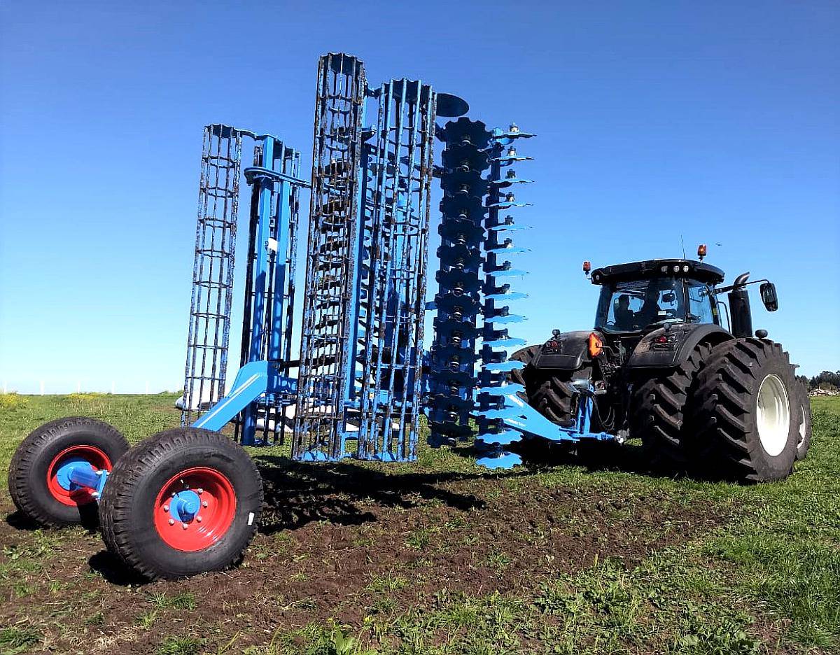 Grada de Discos Compactos Lemken Modelo Heliodor 9/700 K a