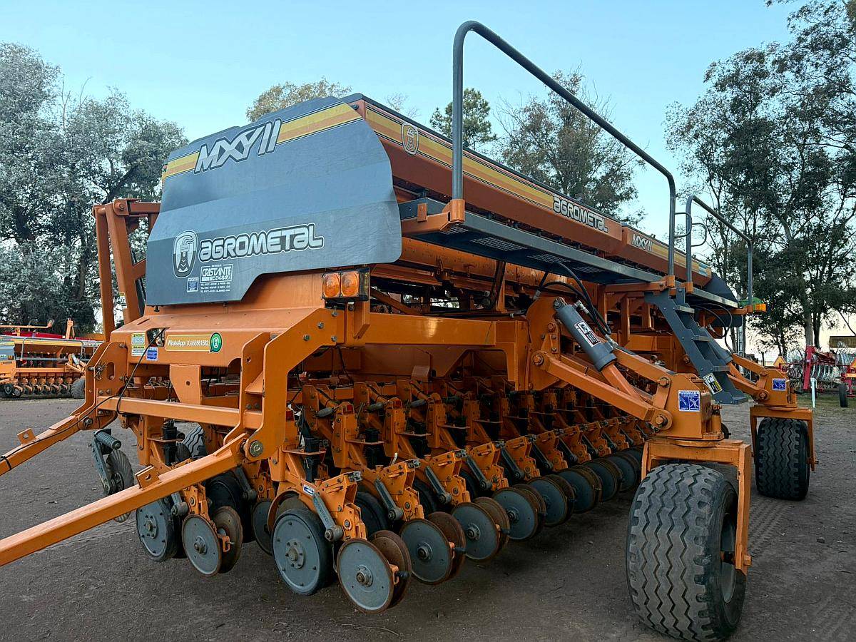 Sembradora Agrometal MXY II 33/21 Semgia