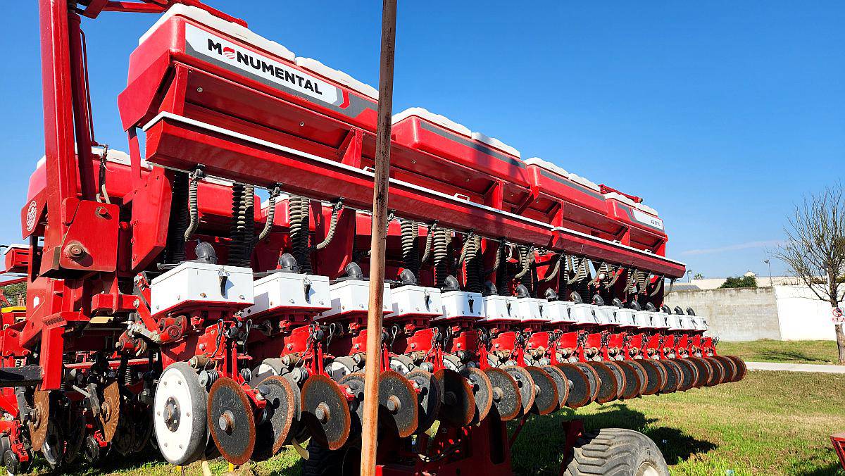 Monumental 16 a 42 C/kit Triguero