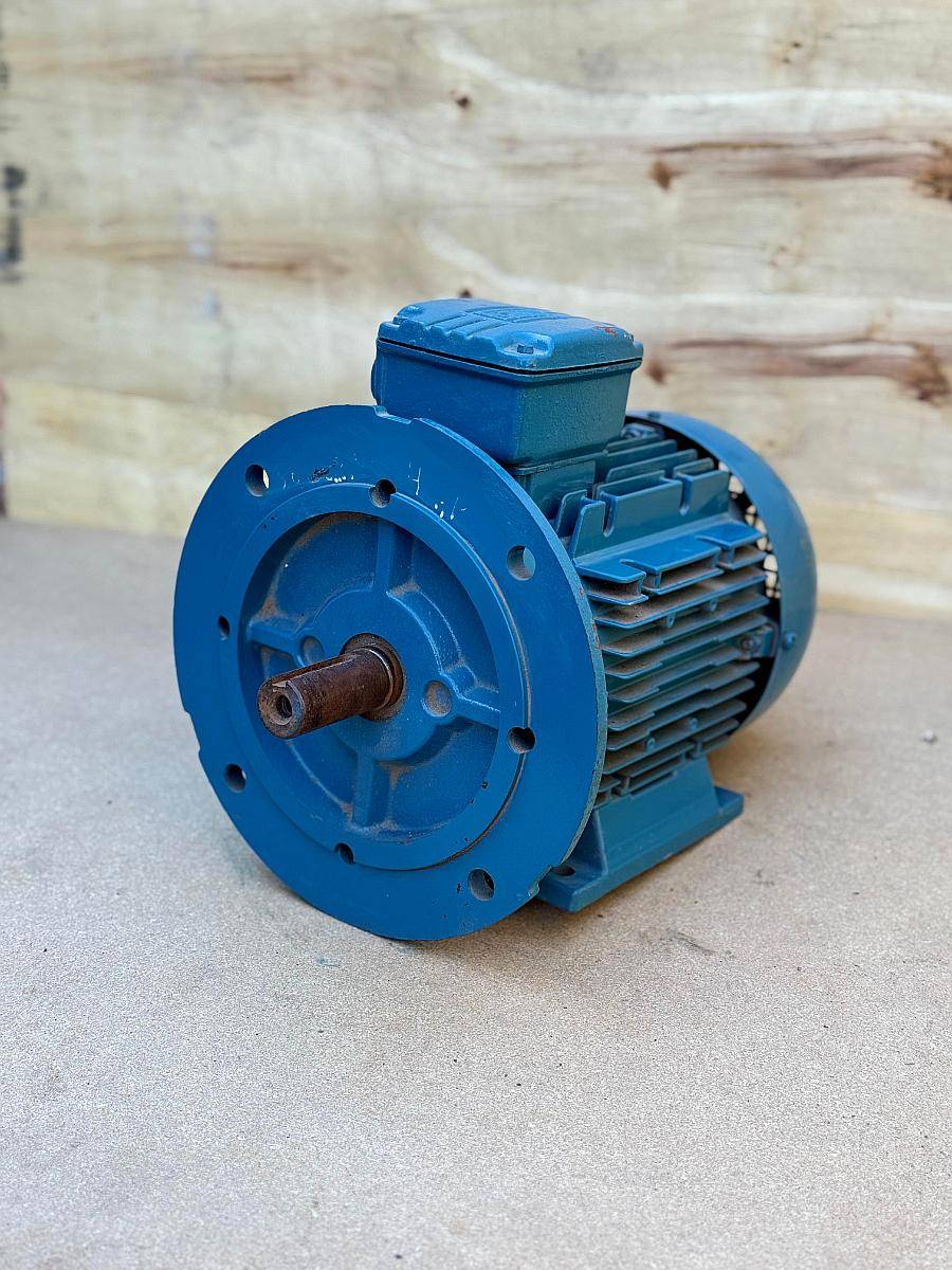 Motor Electrico WEG de 4 HP 2900rpm