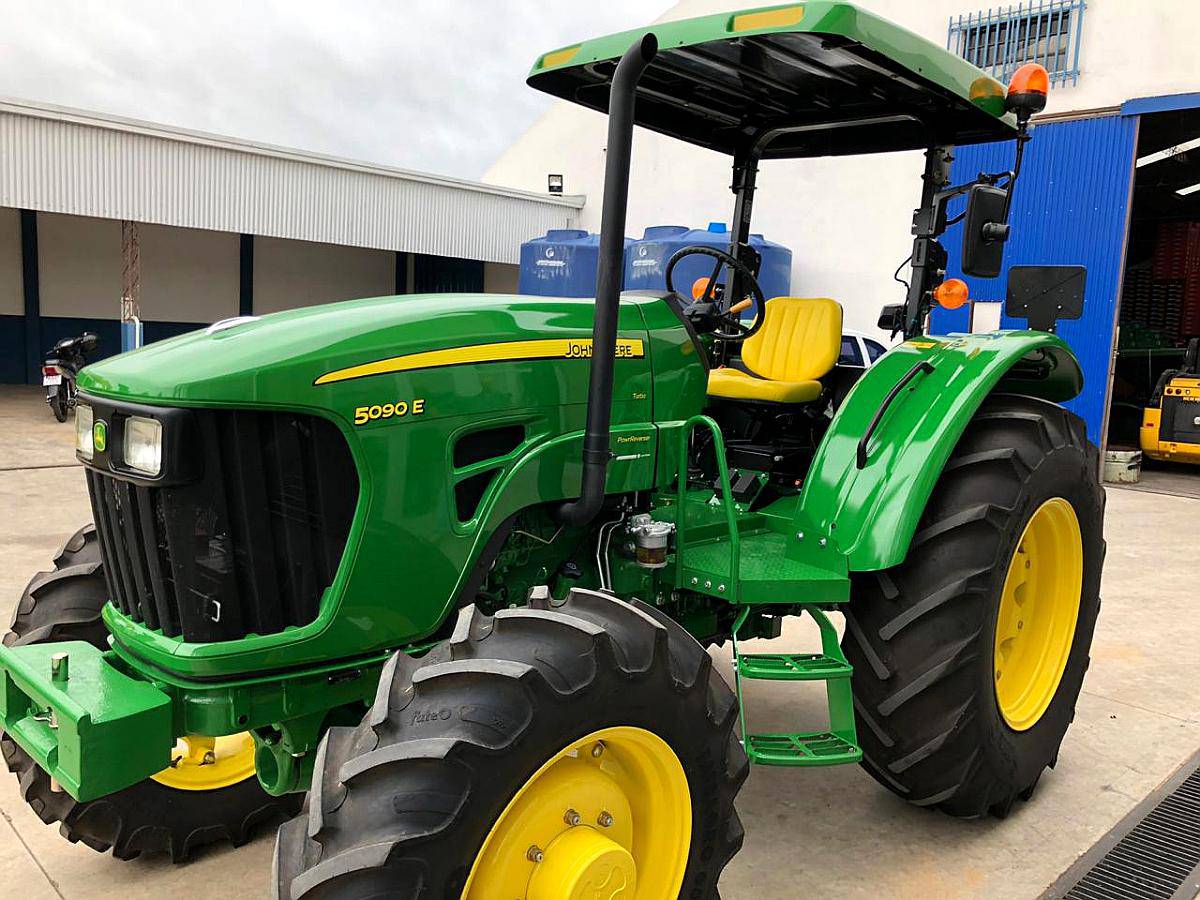 Tractor John Deere 5090 e Año 2018 Agroads Tractor John Deere 5090 e Año 2018 Agroads
