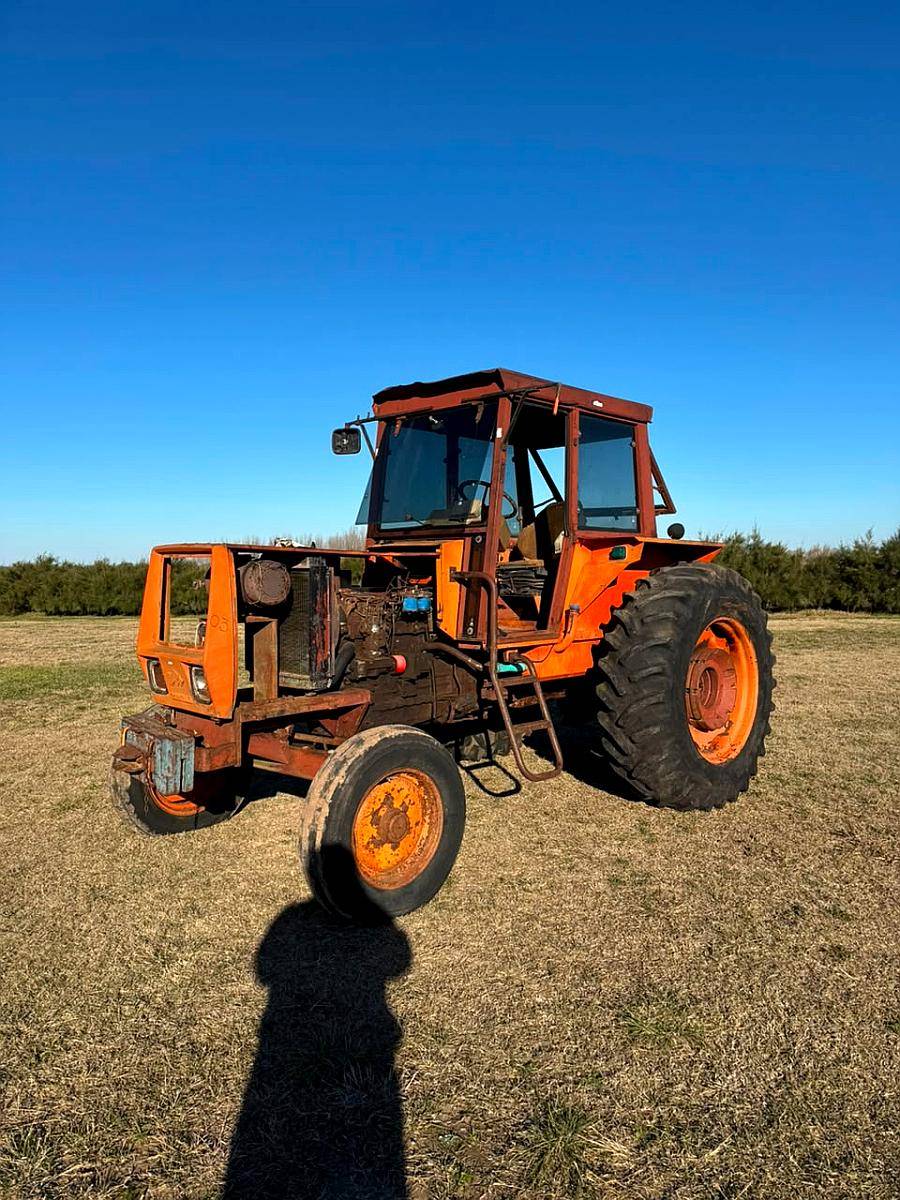 Tractor Zanello UP-100 con Motor Perkins