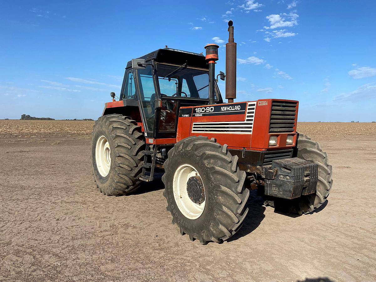 Tractor New Holland 180-90