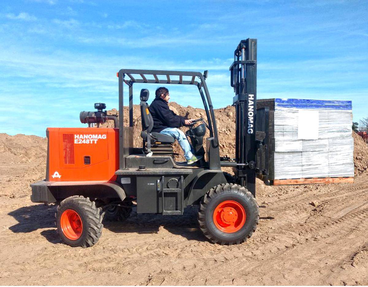 Pala Elevadora Hanomag E248tt