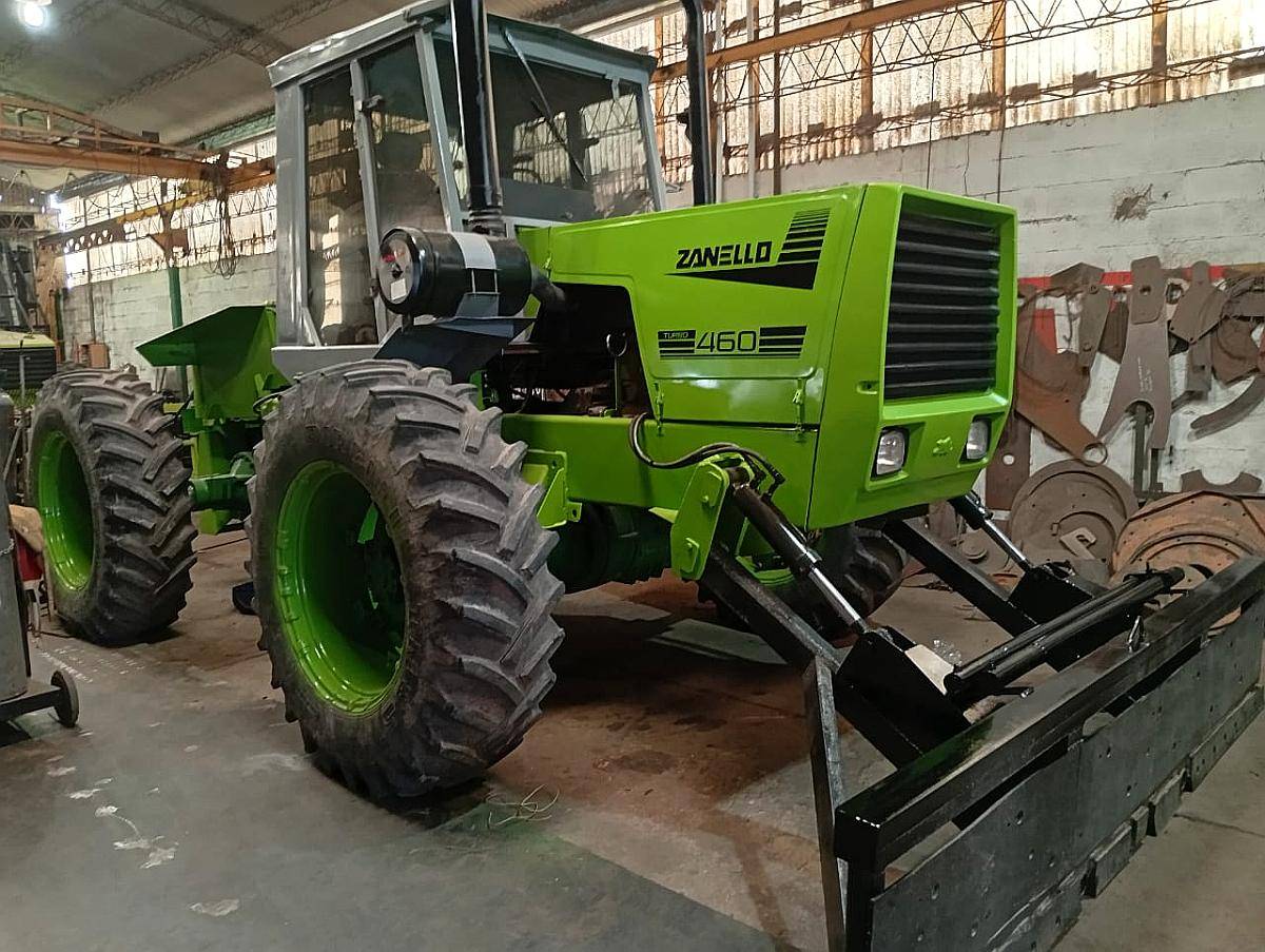 Tractor Zanello 460 C con Pala Frontal