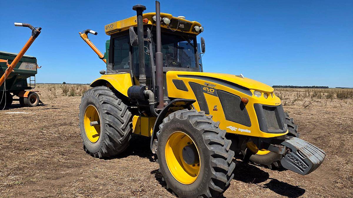 Tractor Pauny 250 EVO 2016 con 5.500 Hs - Disponible - TS AS