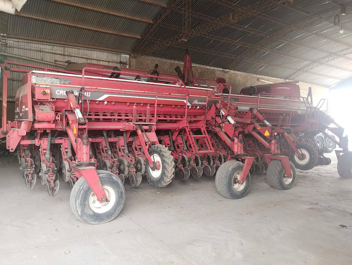 Sembradora Crucianelli 48 Lineas a 20 con Alfalfero y Monito