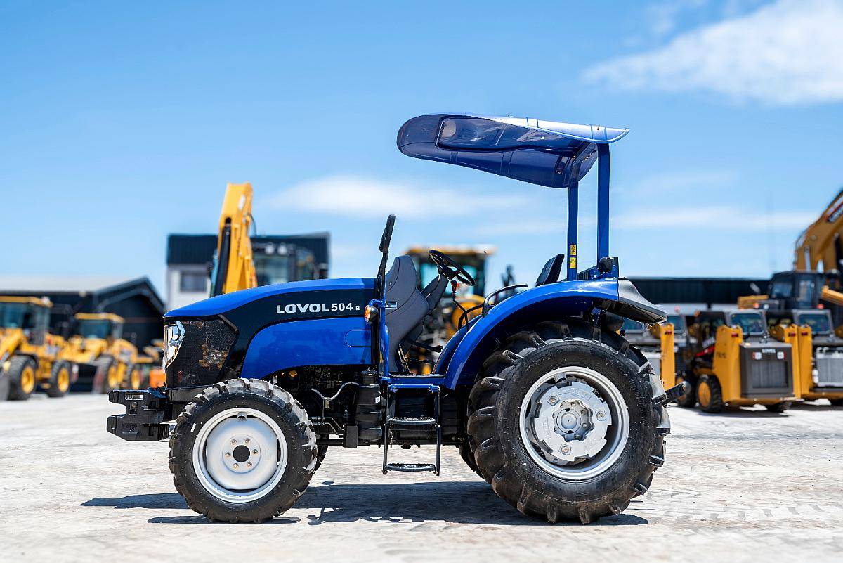 Tractor Lovol TE504 50hp 4X4