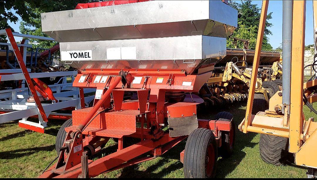 Fertilizadora Yomel 3036z Balancin